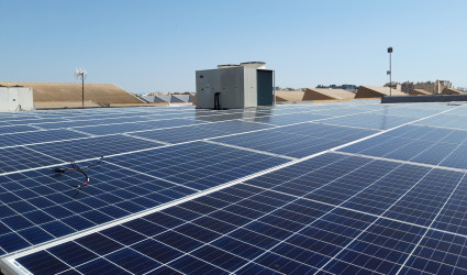 Instalación fotovoltaica realizada por Cubierta Solar en Serrauto